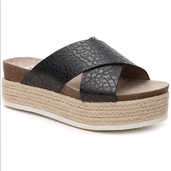 Steve Madden Shoes - 🌟NWT🌟 Steve Madden hassie platform Espadrille